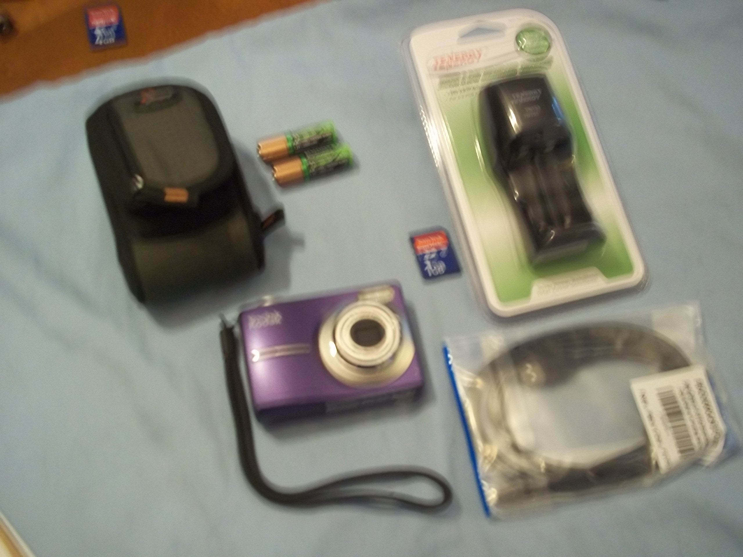 Kodak Easyshare C913 9.2 MP Digital Camera with 3xOptical Zoom
